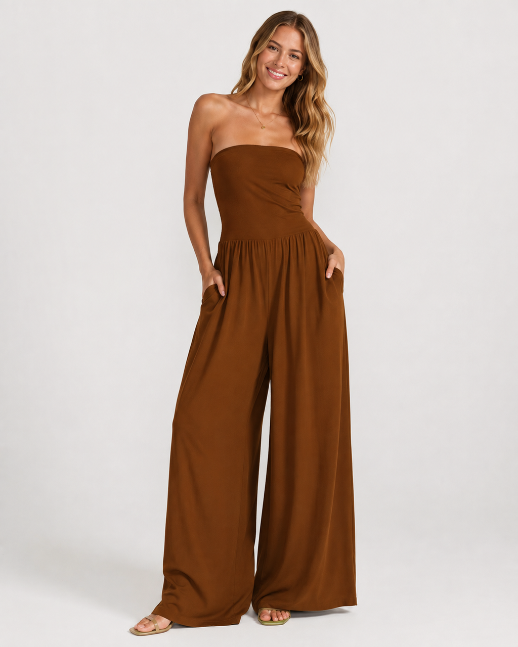 Kaufberg | Rückenfreies Jumpsuit aus solidem Material