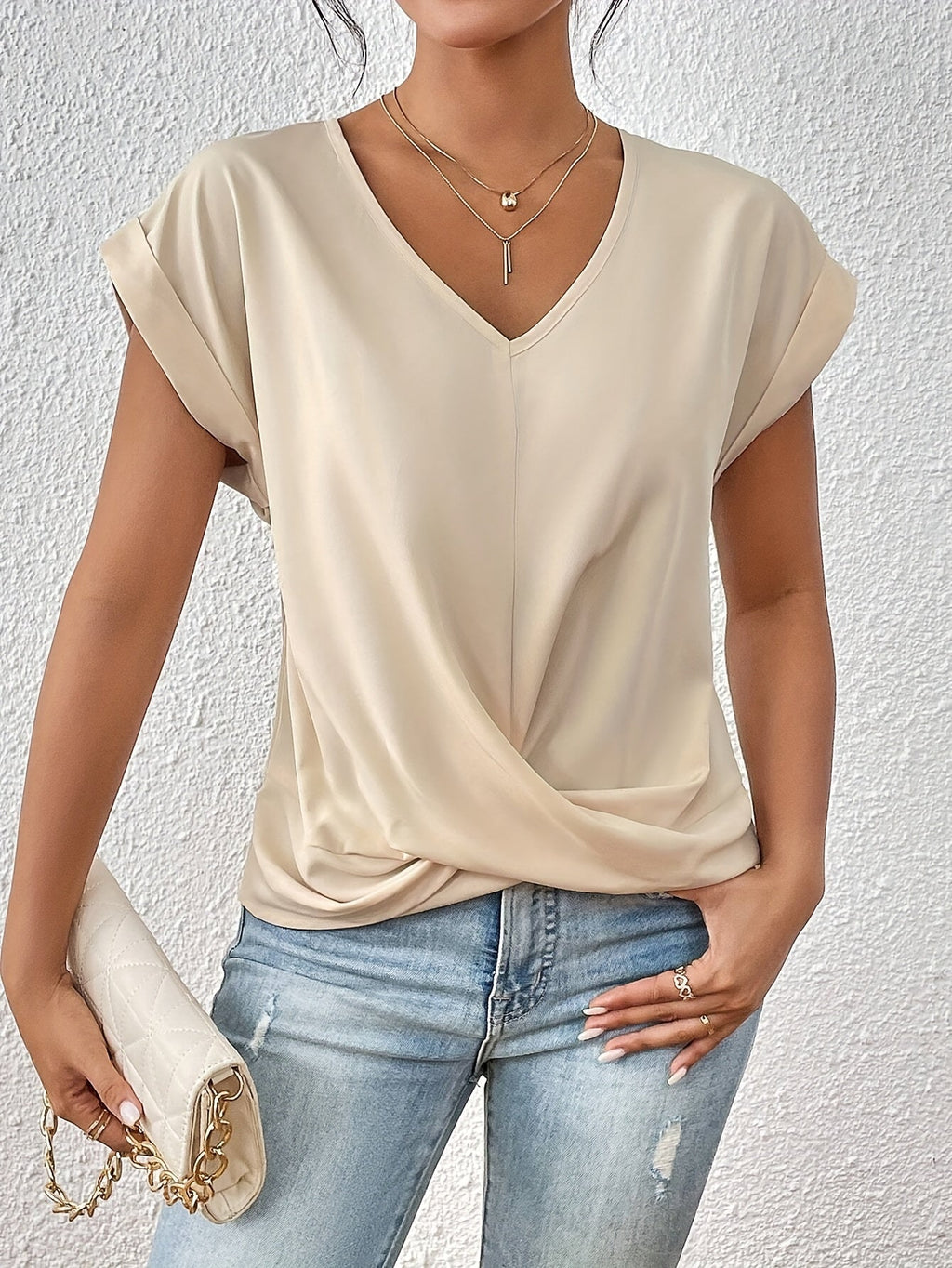 Amaine | Damen T-Shirt mit Herz-Ausschnitt