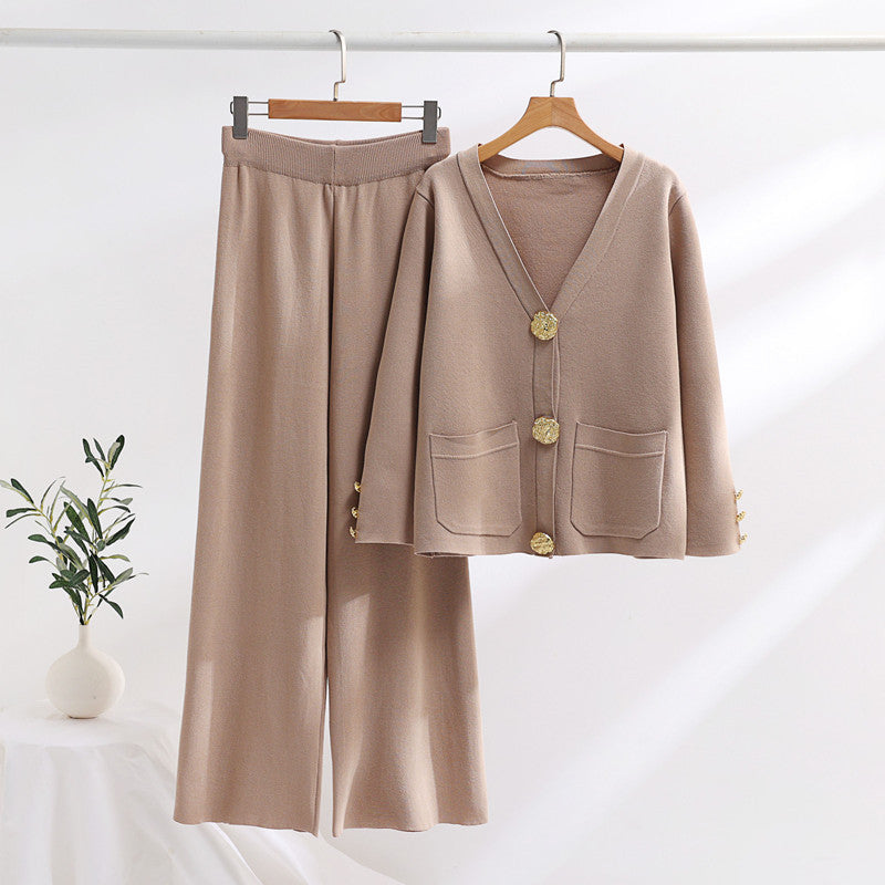 Leontara Set aus Strickjacke und Hose