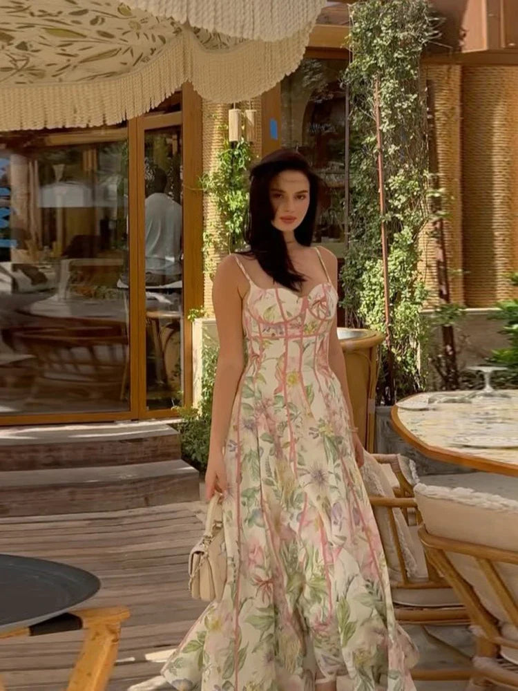 Serena | Kleid mit Blumenmuster und weiter Rock