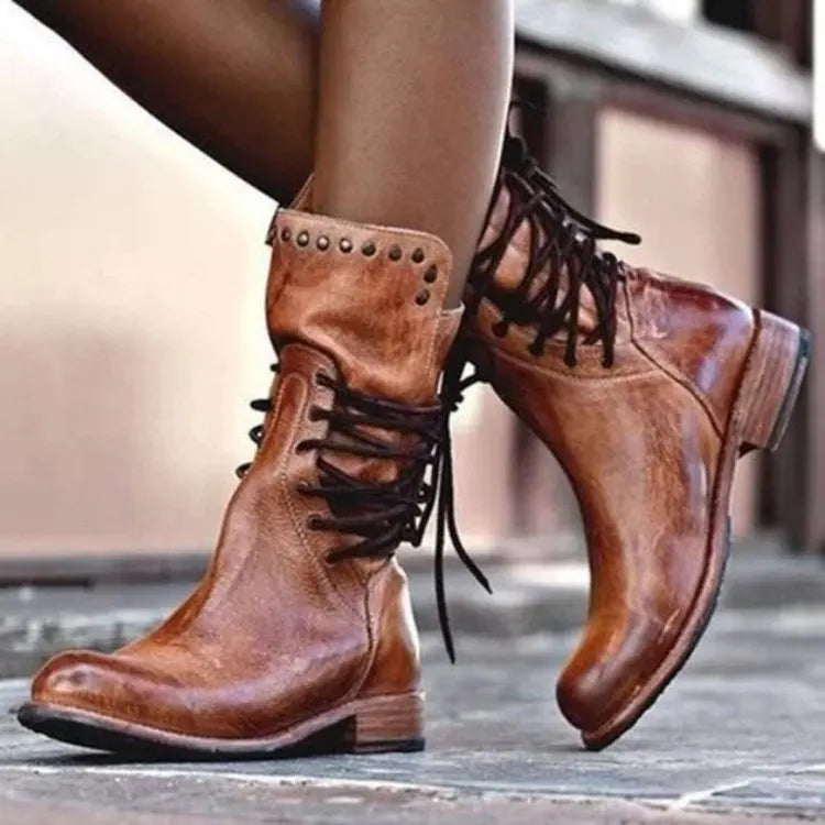 Girdie | Chuny Heel Rivet Vintage Mode Lässige Designer Stiefel bis zur Wade