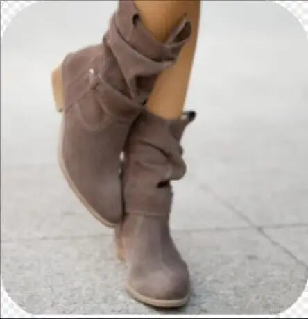 Lola | Neue Damen Spitzzehen Niedrigabsatz Stiefel mit seitlichem Reißverschluss aus Flock